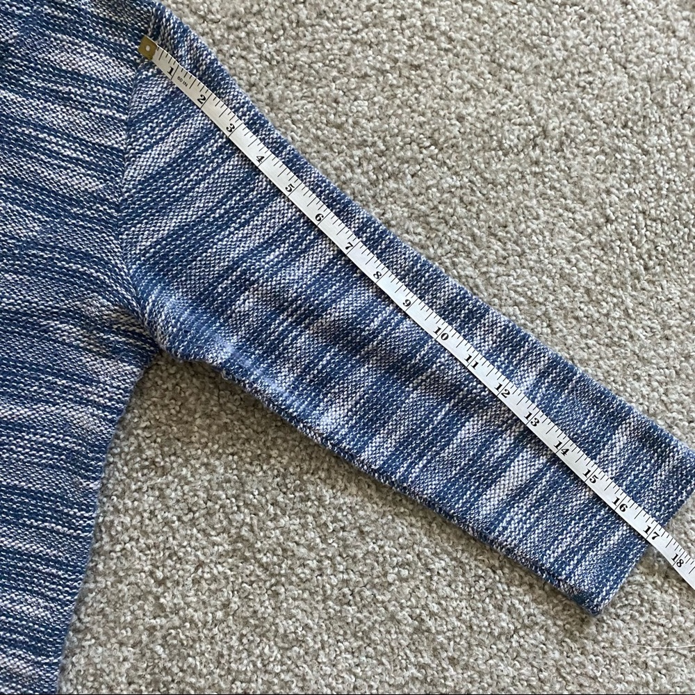 LIZ CLAIBORNE WEEKEND V Neck Pullover - Picture 8 of 10